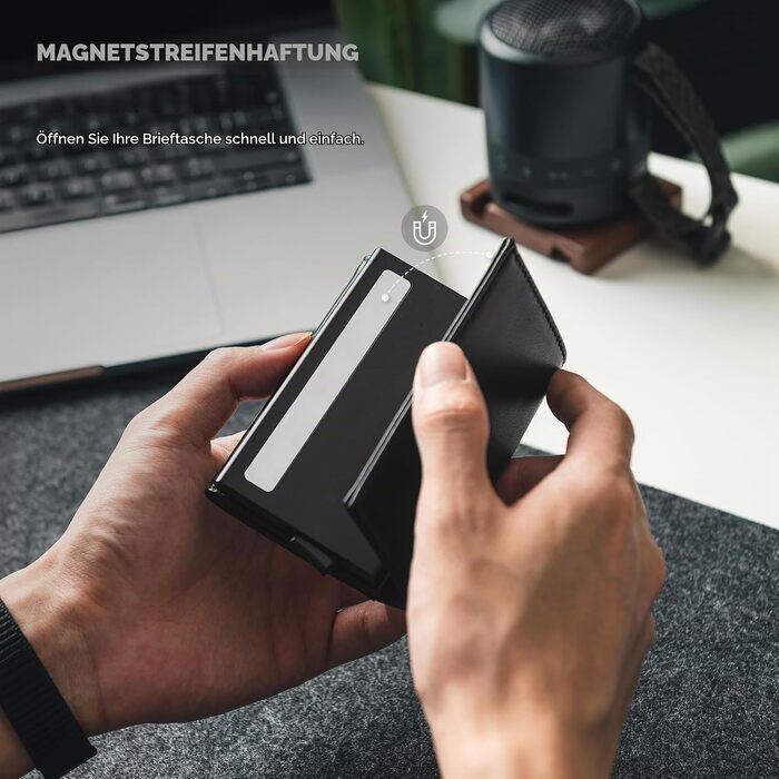 Шкіряний чоловічий картхолдер VULKIT з Pop-up механізмом, RFID-захистом, відділенням для купюр та вікном для ID (натуральна шкіра, чорний)