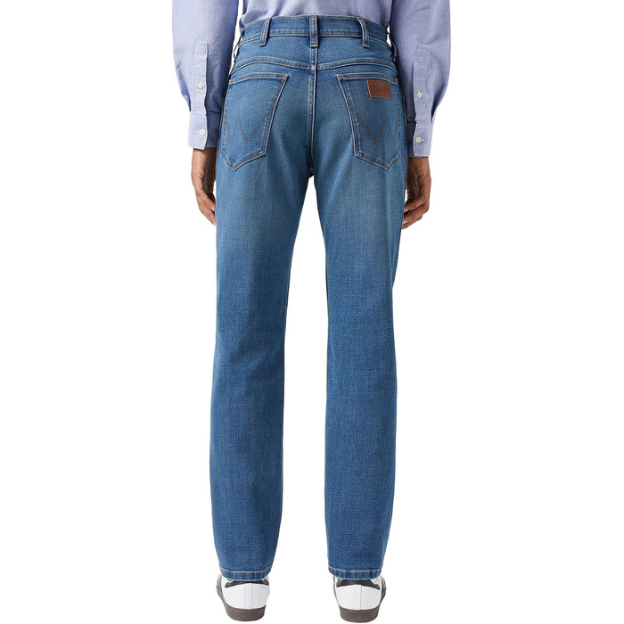 Чоловічі джинси Wrangler Foundation Regular Tapered Fit, колір Jagged, розмір 32W/32L Boone