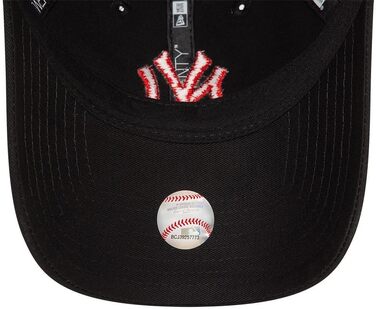Кепка New Era MLB League Essential 9Twenty New York Yankees — регульована бейсболка, однакові розміри