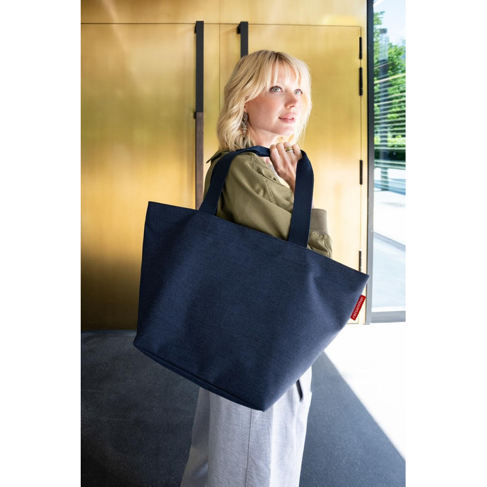 Сумка-шопер reisenthel shopper M водовідштовхуюча, темно-синя (Twist Navy)