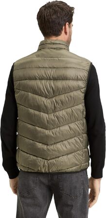 Чоловічий легкий жилет-стьобанка Tom Tailor з коміром-стійкою, колір faded leaf green (M)