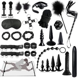 Набір для БДСМ з 26 предметів: наручники, анальні пробки, кільця для пеніса, чікер, затискачі для сосків, маска для очей, плеть, заглушки. Ідеальний набір для БДСМ-ігор