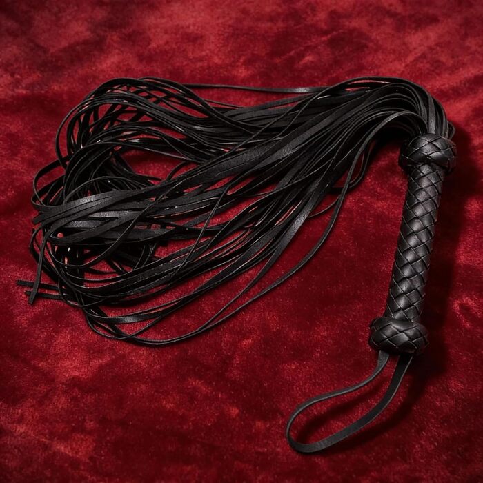 Чорна гумова плеть Rubberfashion 65 см - BDSM аксесуар для пар, іграшка для еротичних ігор