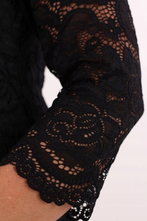 Мереживна коктейльна сукня міді FEMIMODA, розмір 52