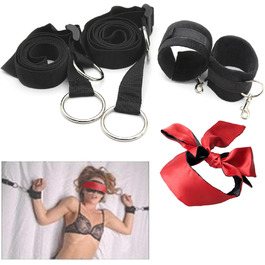 Набір для БДСМ: 26 предметів для сексуального рабства, включає наручники, анальні іграшки, кільце для пеніса, чікер, кліпси для сосків, маска для очей, плеть, заглушка, ідеальний для сексуальних ігор