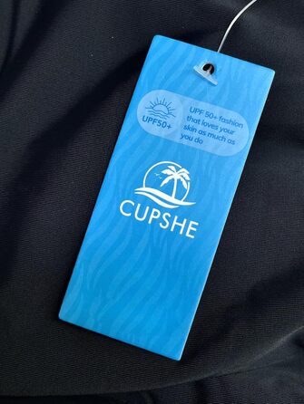Купальник CUPSHE жіночий суцільний з довгим рукавом, UV захист 50+, глибокий V-подібний виріз, чорний колір