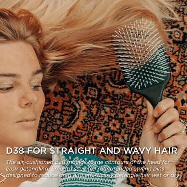 Масажна щітка для волосся Denman D38 Paddle Brush для розплутування та стайлінгу вологого і сухого волосся (будь-який тип: кучеряве, пряме, густе), чорна